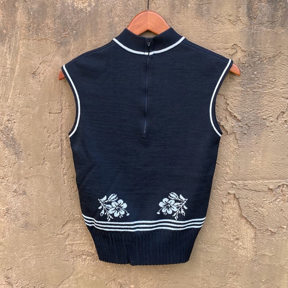 Vintage Vivo by Susan Thomas Sleeveless Black Metallic Silver Pullover Sweater - Picture 4 of 8